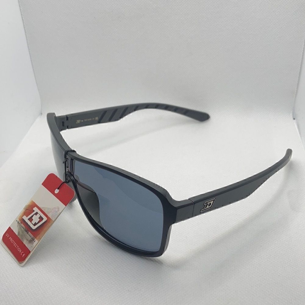 Dxtreme Shield Mens Black Frame Dark Lens Sunglasses